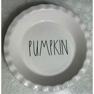 Rae Dunn Magenta Artisan Collection Pumpkin Pie Plate/Dish